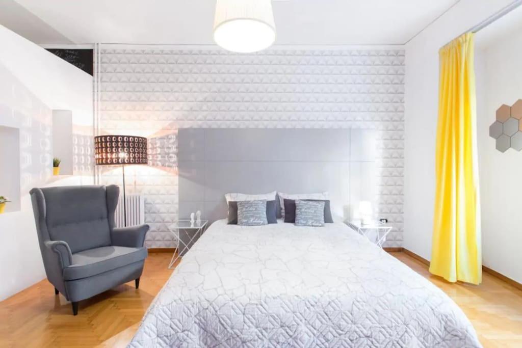 Plaka'S Flat-Near Syntagma Metro Station Apartment Athens Ngoại thất bức ảnh